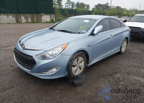 2014 Hyundai Sonata Hybrid z USA, uszkodzony, nr VIN KMHEC4A48EA109924